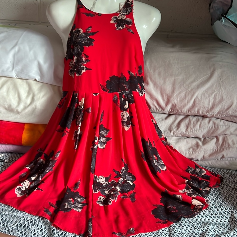 Free people - Picture 1 of 13